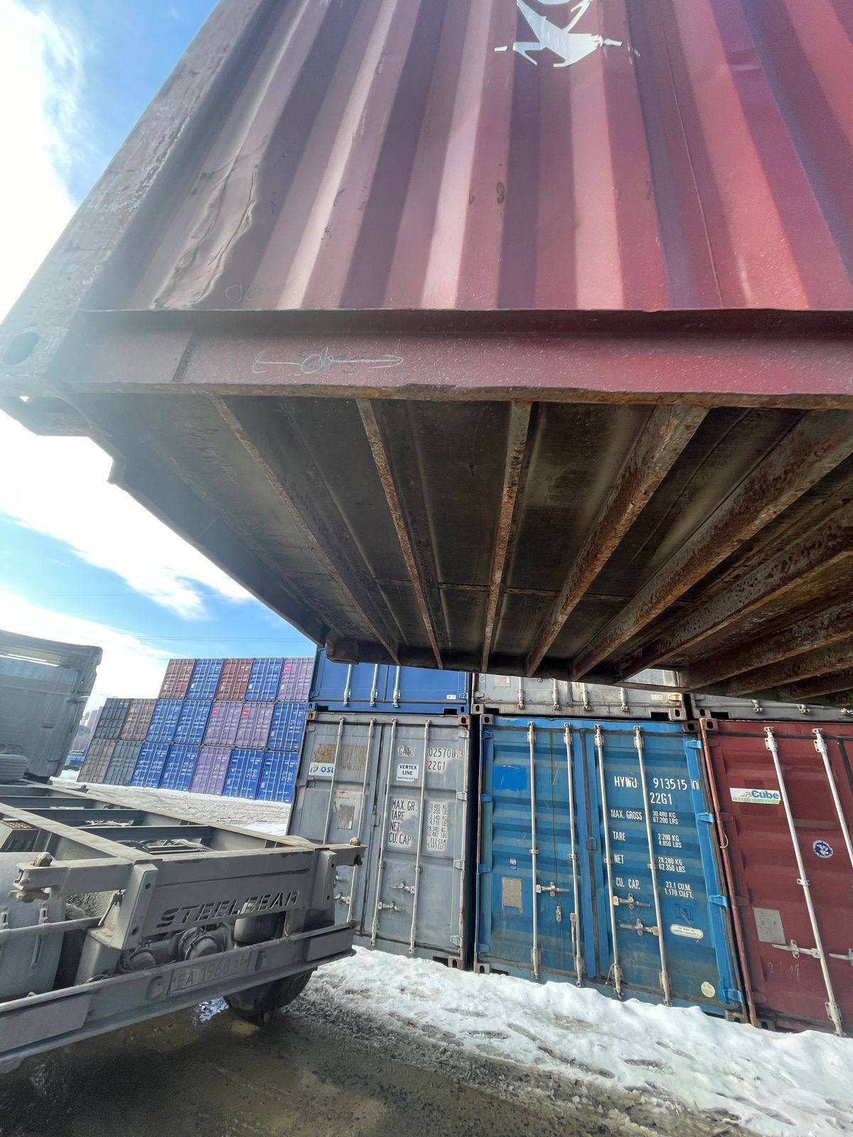 Морской контейнер TGHU0390122